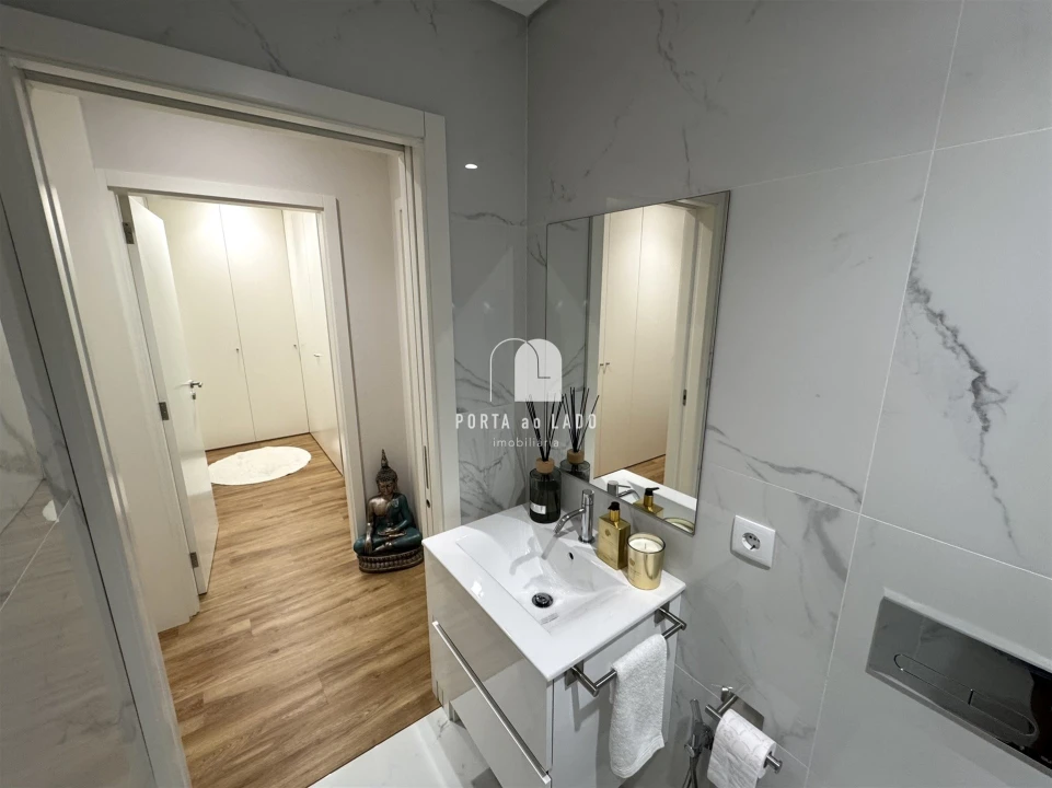 Apartamento T2 para Venda em Avintes Foto 15