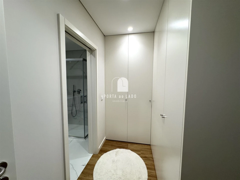 Apartamento T2 para Venda em Avintes Foto 8