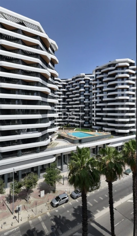Apartamento T4 para Venda em Parque das Nações