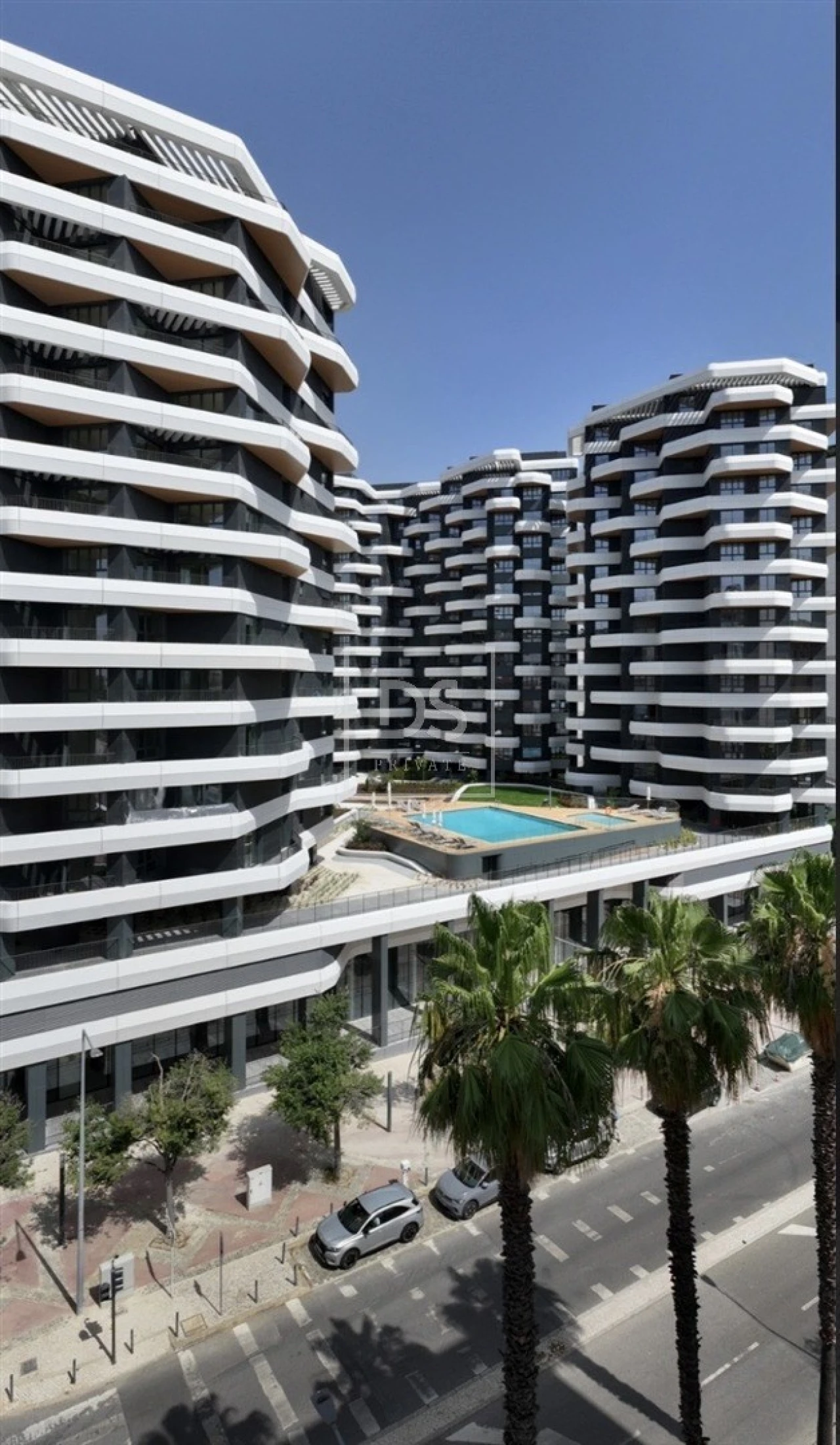 Apartamento T4 para Venda em Parque das Nações Foto 17