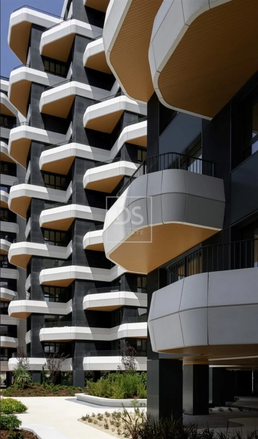 Apartamento T4 para Venda em Parque das Nações Foto 14