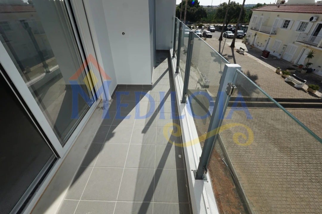 Apartamento T1 para Venda em Altura Foto 13