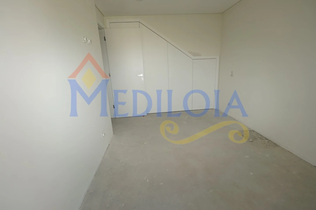Apartamento T1 para Venda em Altura Foto 6