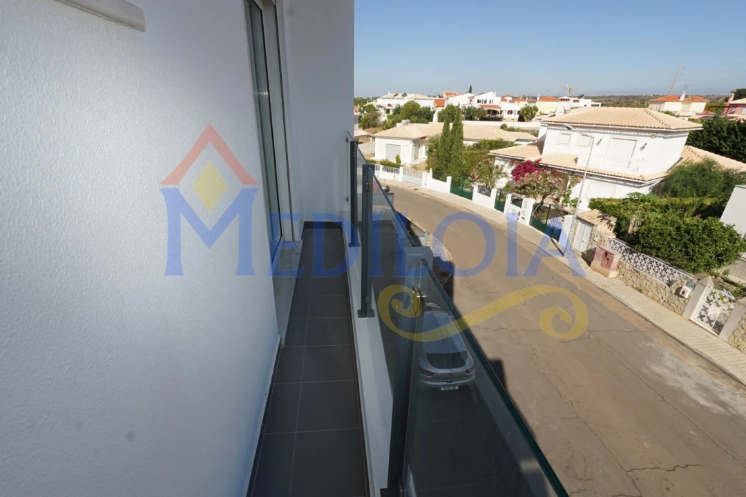 Apartamento T1 para Venda em Altura Foto 15