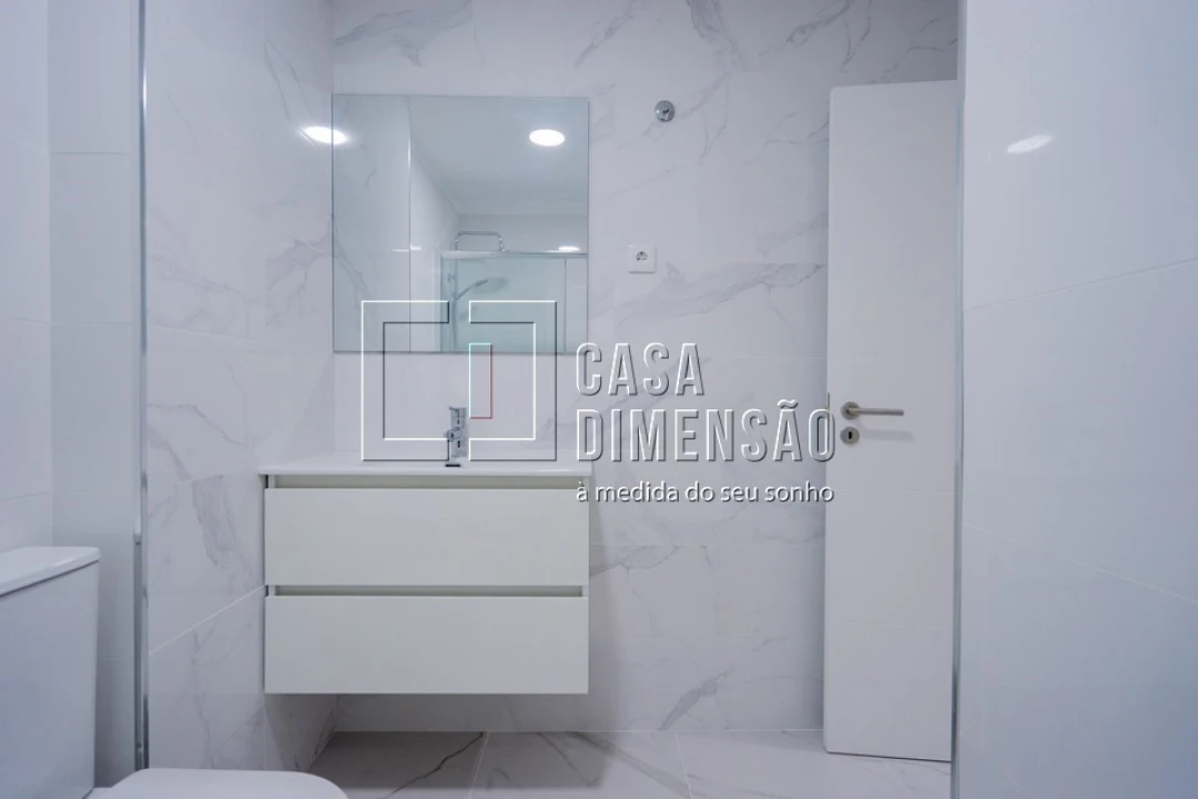 Apartamento T2 para Venda em Cacém e São Marcos Foto 12