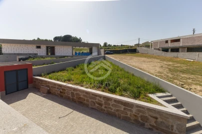 Moradia T3 para Venda em Pedreira, Rande e Sernande