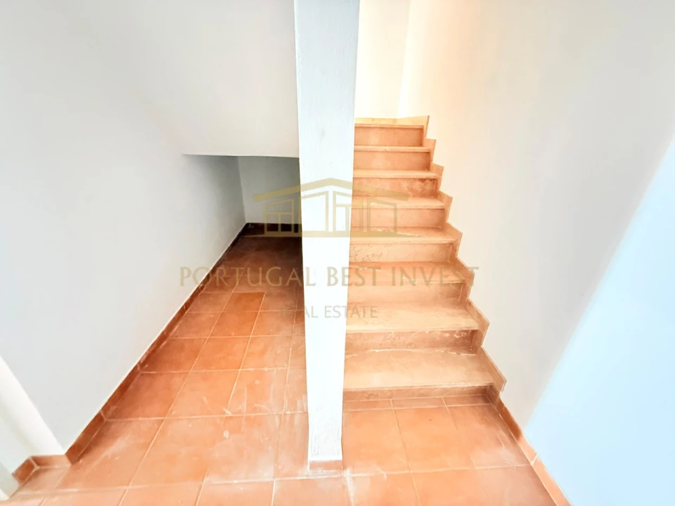 Moradia T3 para Venda em Guia Foto 34