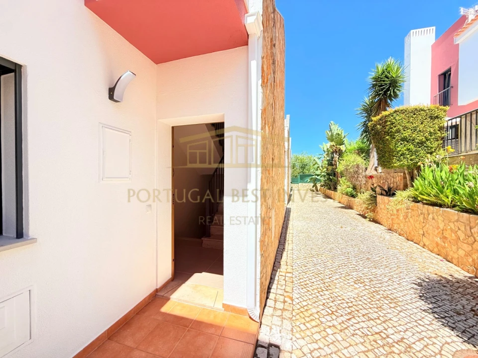 Moradia T3 para Venda em Guia Foto 3