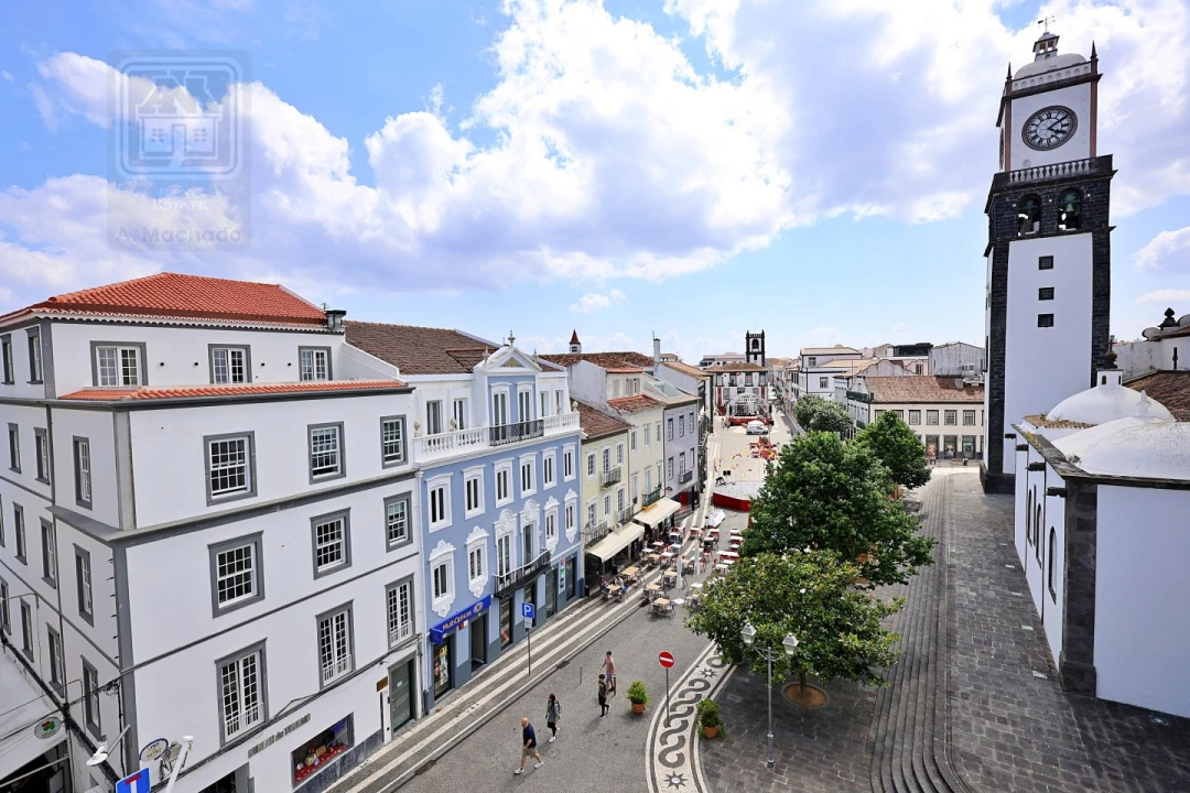 Loja para Arrendamento em Ponta Delgada (São Sebastião) Foto 5