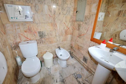 Loja para Arrendamento em Ponta Delgada (São Sebastião)