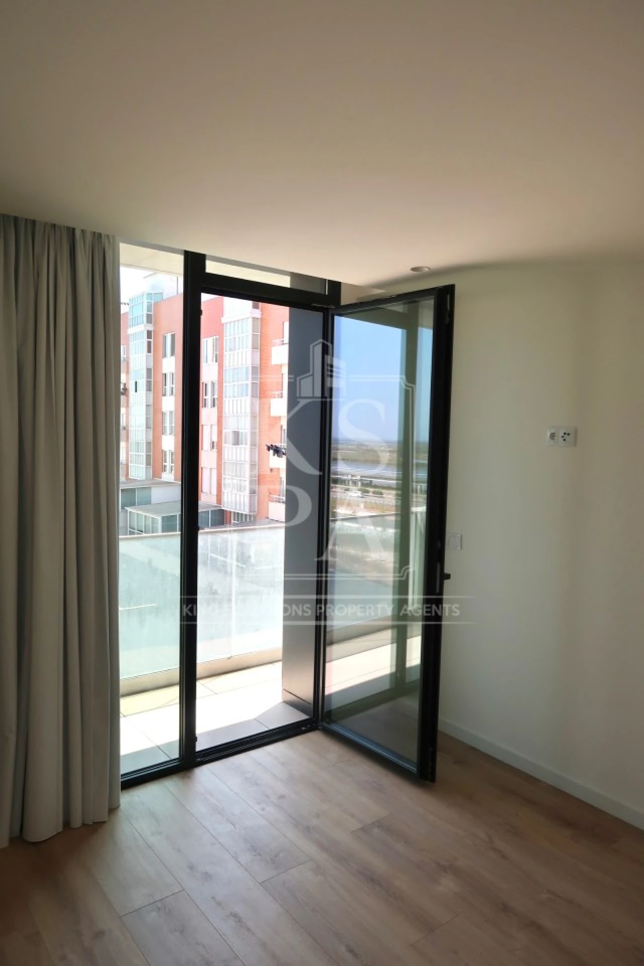 Apartamento T1 para Venda em Glória e Vera Cruz Foto 17