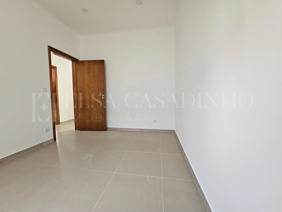Moradia T2 para Arrendamento em Azeitão (São Lourenço e São Simão) Foto 9