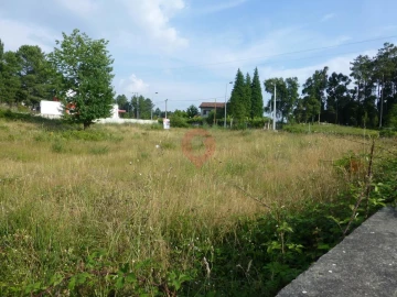 Terreno para Venda em Mazedo e Cortes