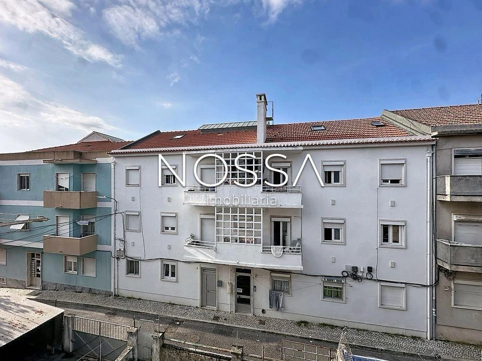 Apartamento T2 para Venda em Falagueira-Venda Nova Foto 3