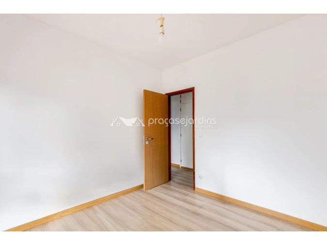 Apartamento T4 para Venda em Marrazes e Barosa Foto 5