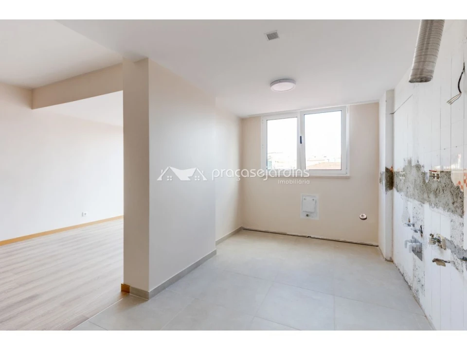 Apartamento T4 para Venda em Marrazes e Barosa Foto 15
