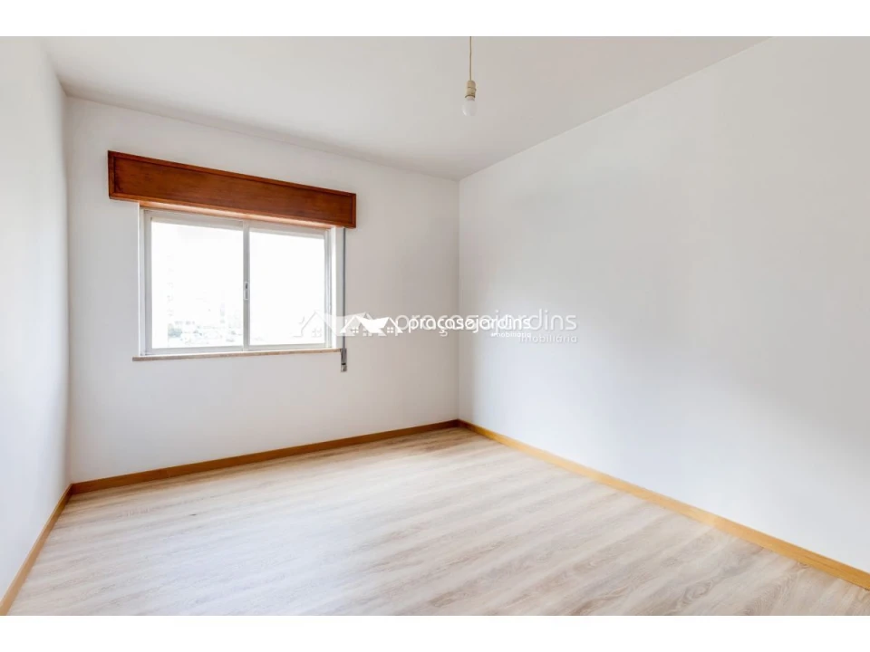 Apartamento T4 para Venda em Marrazes e Barosa Foto 2