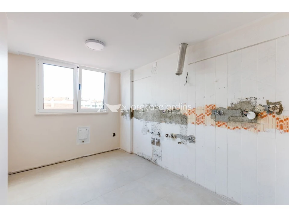 Apartamento T4 para Venda em Marrazes e Barosa Foto 14