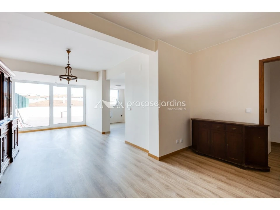 Apartamento T4 para Venda em Marrazes e Barosa Foto 12