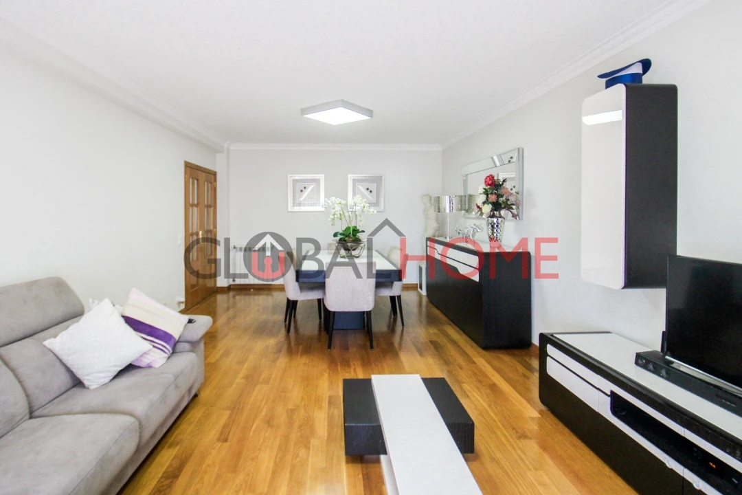 Apartamento T2 para Venda em Santa Marinha e São Pedro da Afurada Foto 2