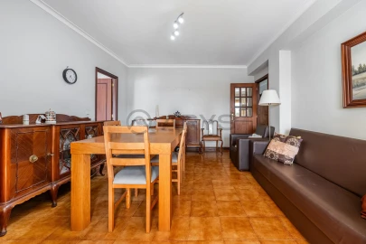 Apartamento T2 para Venda em Aver-O-Mar, Amorim e Terroso