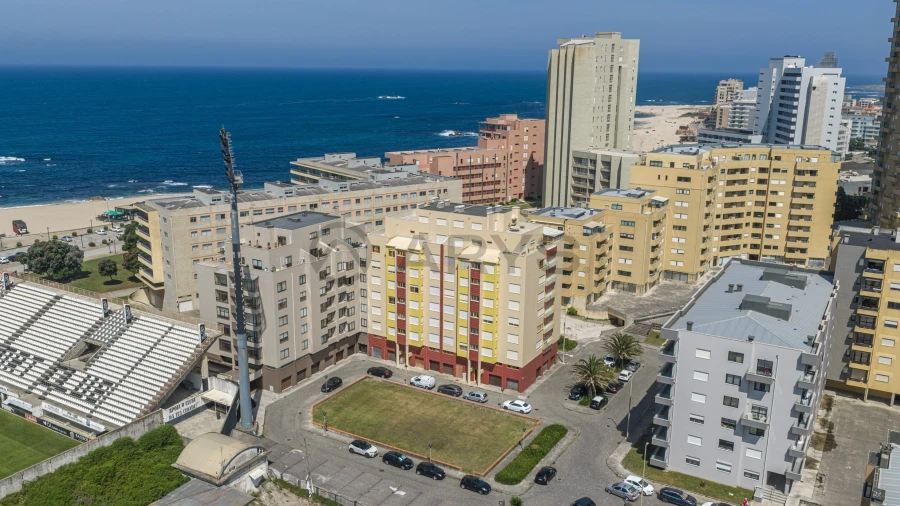 Apartamento T2 para Venda em Aver-O-Mar, Amorim e Terroso