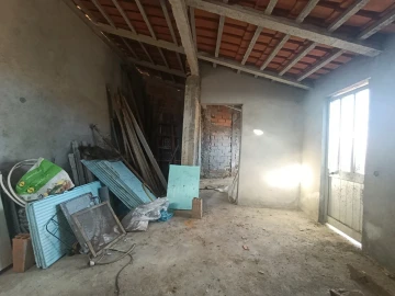 Moradia T2 para Venda em Mouriscas