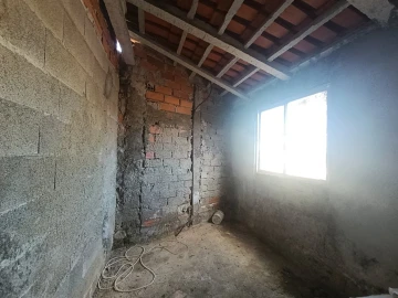 Moradia T2 para Venda em Mouriscas