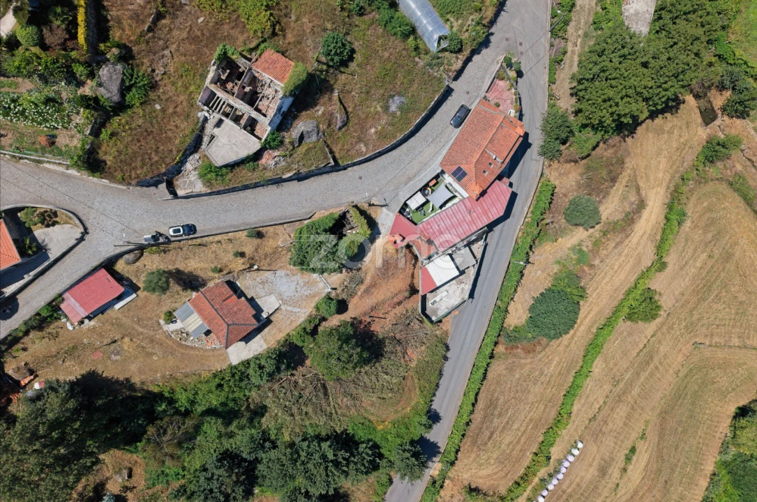 Moradia T2 para Venda em Espinho Foto 3