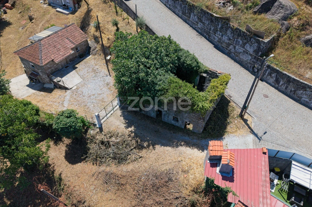 Moradia T2 para Venda em Espinho Foto 8