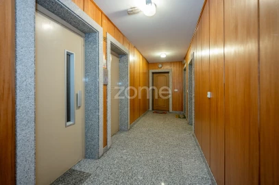 Apartamento T1 para Venda em Paranhos