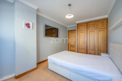 Apartamento T1 para Venda em Paranhos