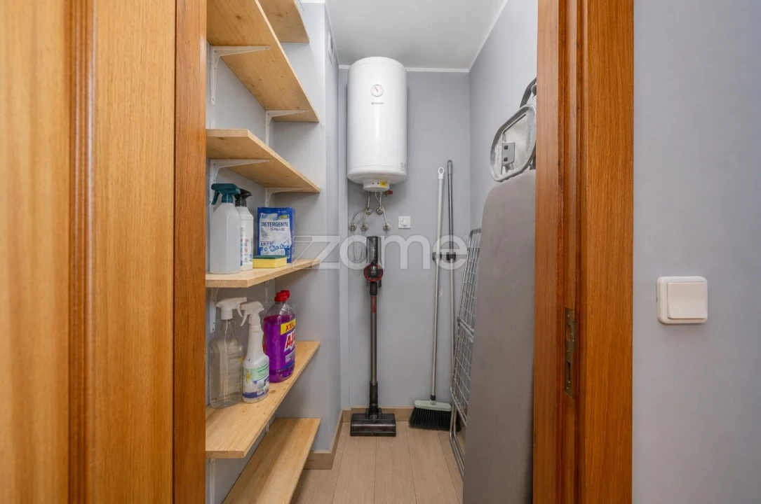 Apartamento T1 para Venda em Paranhos Foto 25