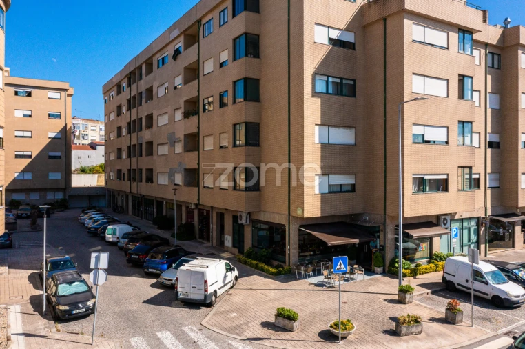 Apartamento T1 para Venda em Paranhos Foto 40