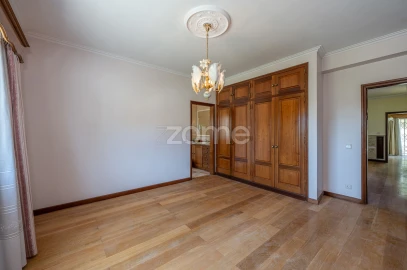 Moradia T3 para Venda em Sandim, Olival, Lever e Crestuma
