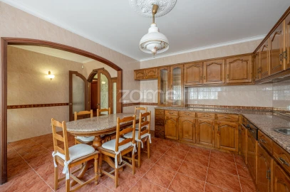 Moradia T3 para Venda em Sandim, Olival, Lever e Crestuma