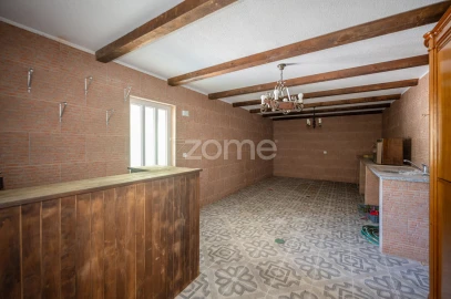 Moradia T3 para Venda em Sandim, Olival, Lever e Crestuma