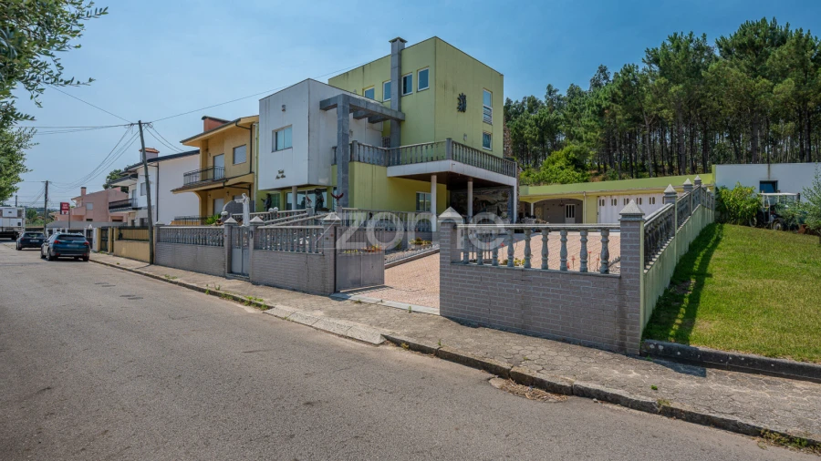 Moradia T3 para Venda em Sandim, Olival, Lever e Crestuma