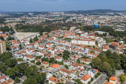 Moradia T5 para Venda em Campanhã