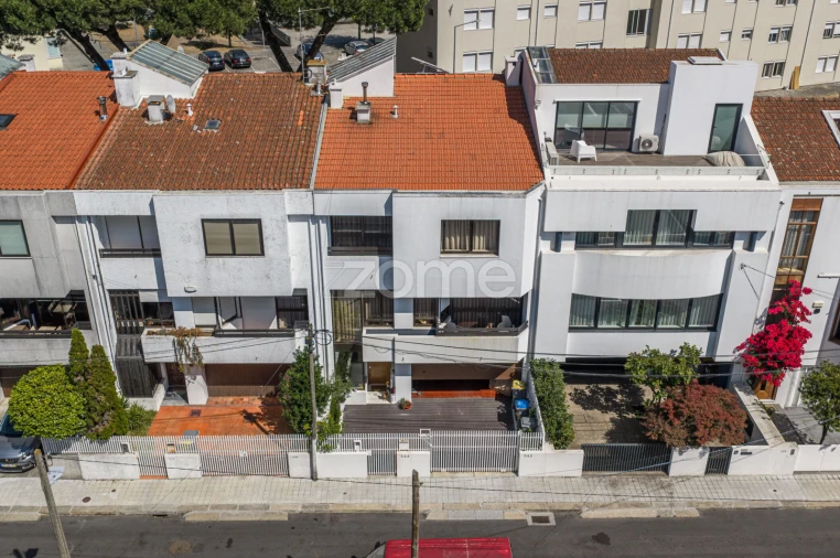 Moradia T5 para Venda em Campanhã Foto 6