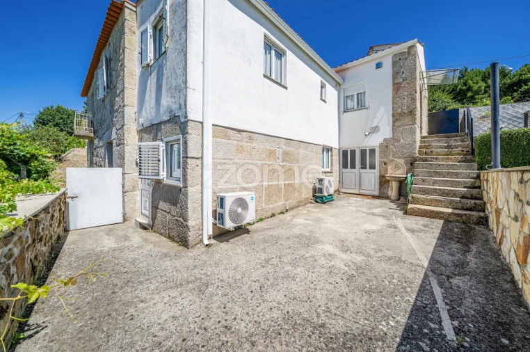 Moradia T3 para Venda em Nossa Senhora da Conceição, São Pedro e São Dinis Foto 47