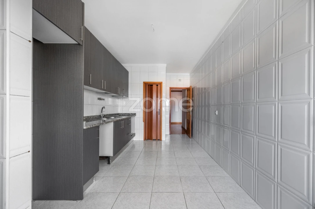 Apartamento T3 para Venda em Real, Dume e Semelhe Foto 14