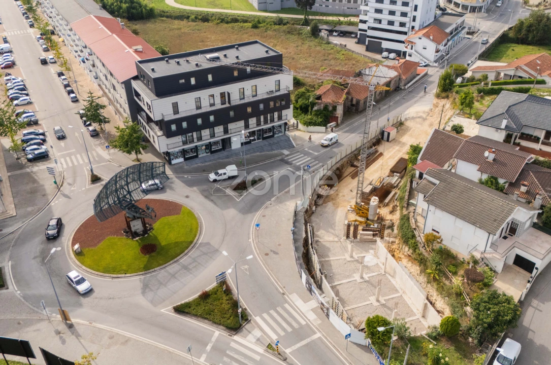 Apartamento T2 para Venda em Paços de Ferreira Foto 12