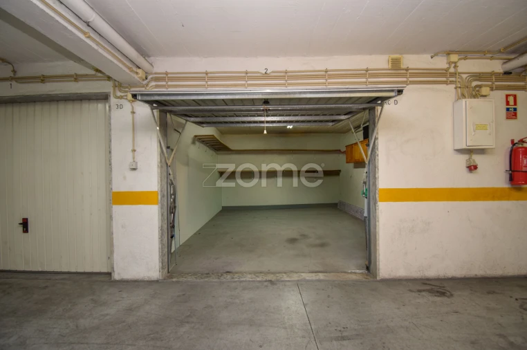 Apartamento T2 para Venda em São Domingos de Rana Foto 27