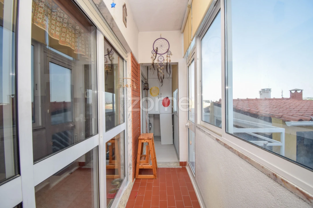 Apartamento T2 para Venda em São Domingos de Rana Foto 12