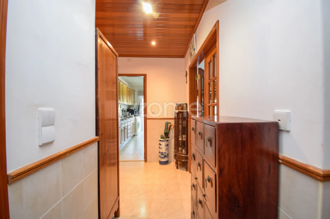 Apartamento T2 para Venda em São Domingos de Rana Foto 19