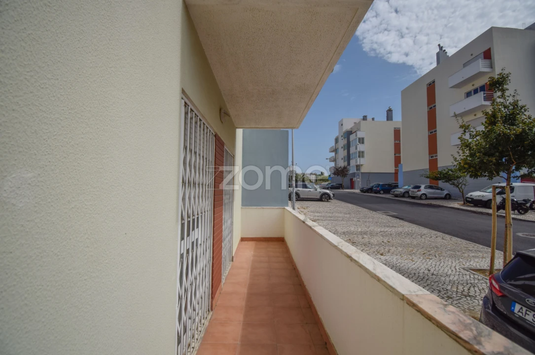 Apartamento T2 para Venda em São Domingos de Rana Foto 17