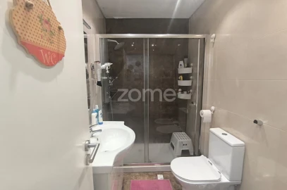 Apartamento T2 para Venda em Agualva e Mira-Sintra
