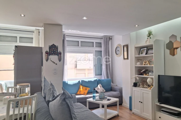 Apartamento T2 para Venda em Agualva e Mira-Sintra Foto 3