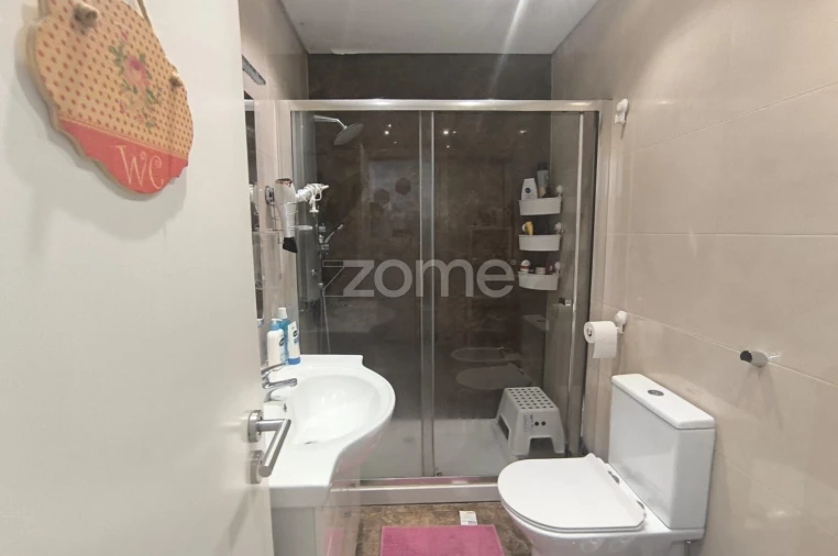 Apartamento T2 para Venda em Agualva e Mira-Sintra Foto 13